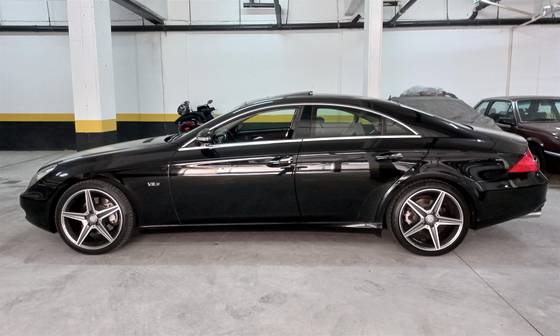 MERCEDES-BENZ CLS 500 5.0 AVANTGARDE V8 GASOLINA 4P AUTOMÁTICO